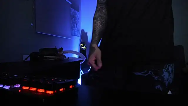 Sisoyalejo420 online show from February 25, 2:43 am