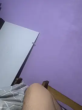 Snapshot of Carloscc15 chatting on December 15, 10:25 pm Carloscc15 online show from December 15, 10:25 pm