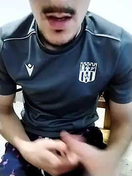 Zoro 23cm online show from November 18, 9:30 pm