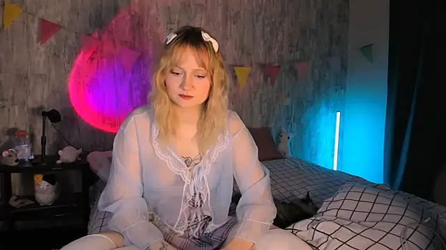 MariaMango online show from March 15, 8:43 pm