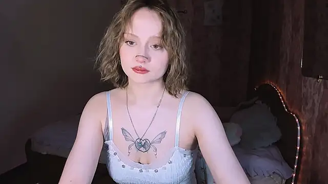 MariaMango online show from April 10, 4:33 pm