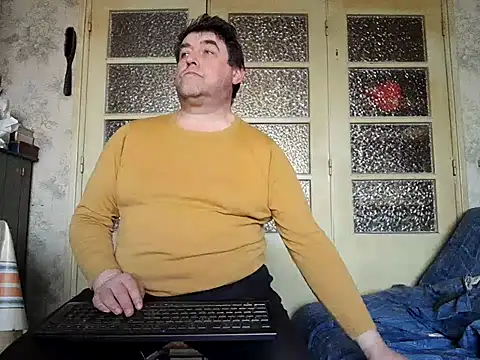 Snapshot of sympatrique chatting on March 22, 3:53 pm sympatrique online show from March 22, 3:53 pm
