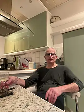 Frank22xx online show from February 18, 10:50 pm