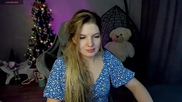 lily williamss online show from December 23, 6:11 am