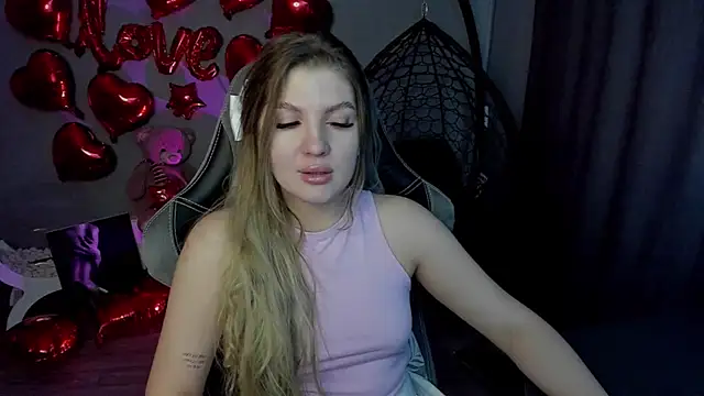 lily williamss online show from February 18, 3:10 am