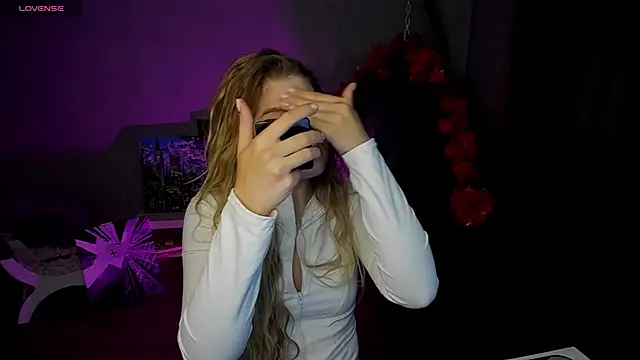 lily williamss online show from October 2, 1:01 am