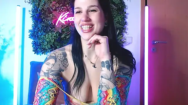 Snapshot of KiraKane1 chatting on January 11, 8:00 am KiraKane1 online show from January 11, 8:00 am