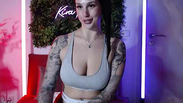 Snapshot of KiraKane1 chatting on February 5, 5:31 pm KiraKane1 online show from February 5, 5:31 pm