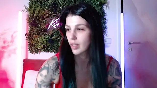 Snapshot of KiraKane1 chatting on February 14, 5:36 pm KiraKane1 online show from February 14, 5:36 pm