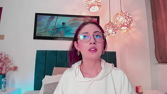 Emilywatsonn online show from September 11, 12:22 am