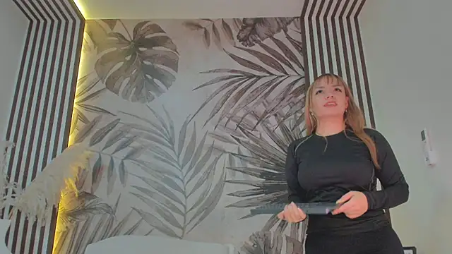 Samaantha-White online show from November 4, 11:42 am