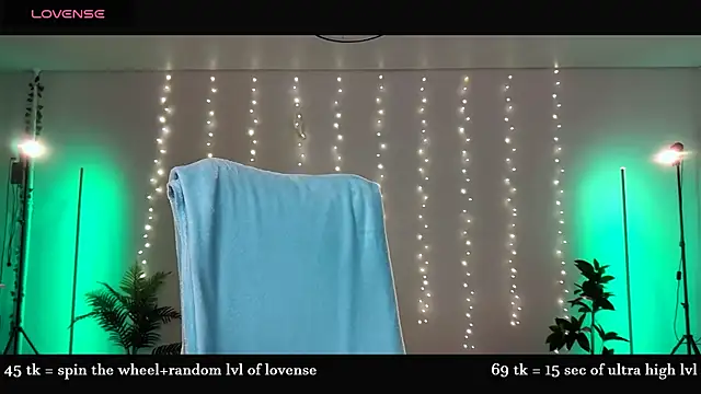 Alicia x art online show from March 25, 10:05 pm