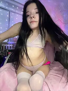 MiniSophiaa online show from January 20, 1:11 pm