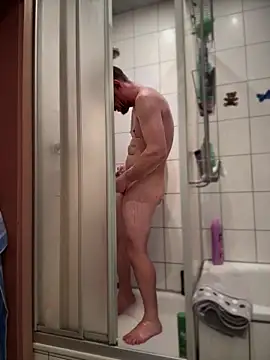 Snapshot of Bennyben8604 chatting on February 13, 8:03 pm Bennyben8604 online show from February 13, 8:03 pm