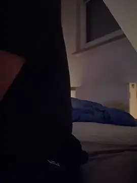 Snapshot of Bennyben8604 chatting on February 28, 12:43 am Bennyben8604 online show from February 28, 12:43 am