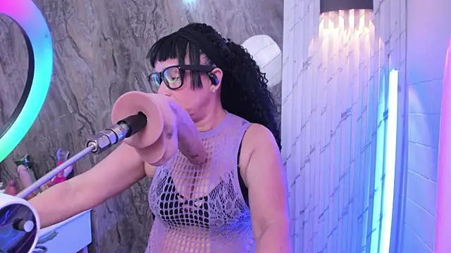 annie wigg online show from November 7, 3:17 am