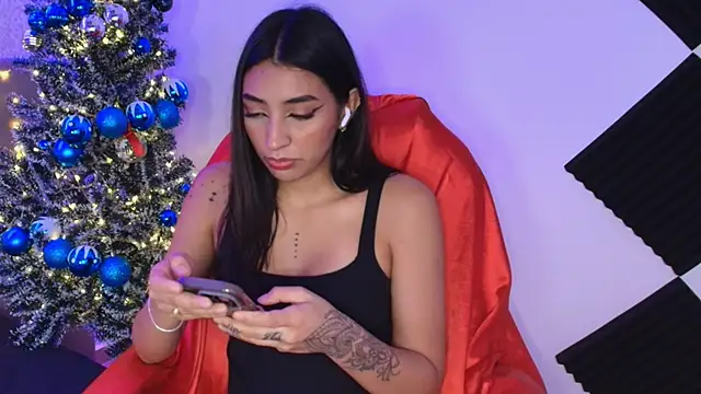 Snapshot of _Aura- chatting on January 13, 3:12 am Aura- online show from January 13, 3:12 am