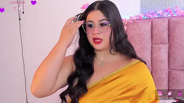 miahkumar online show from May 18, 1:50 pm