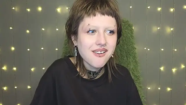 Snapshot of kortny_yo chatting on December 6, 3:52 am kortny yo online show from December 6, 3:52 am