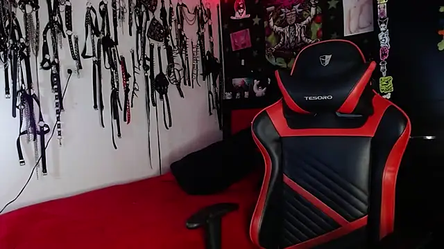 Snapshot of jannaink_ chatting on December 24, 12:33 am jannaink online show from December 24, 12:33 am