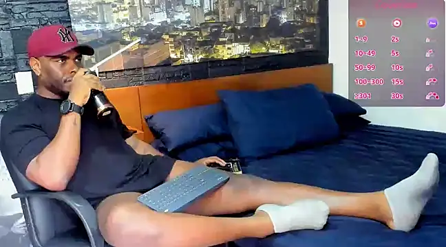 Snapshot of thomas_santtos1 chatting on February 23, 1:21 pm thomas santtos1 online show from February 23, 1:21 pm