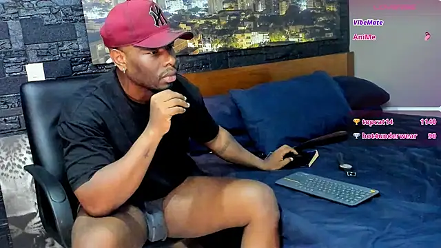 Snapshot of thomas_santtos1 chatting on February 28, 1:36 pm thomas santtos1 online show from February 28, 1:36 pm