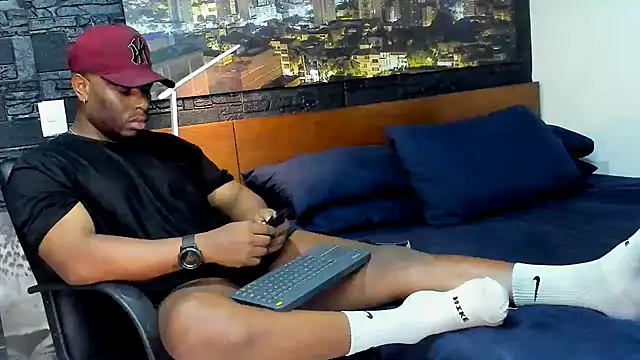Snapshot of thomas_santtos1 chatting on March 11, 8:42 pm thomas santtos1 online show from March 11, 8:42 pm
