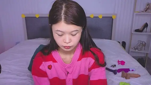 Snapshot of Tina_Kim_ chatting on February 6, 10:48 am Tina Kim online show from February 6, 10:48 am