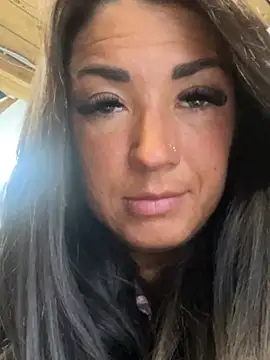 Snapshot of RuslanaXX chatting on February 2, 4:05 am RuslanaXX online show from February 2, 4:05 am