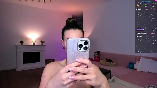 AnysaSmith online show from March 31, 9:04 pm