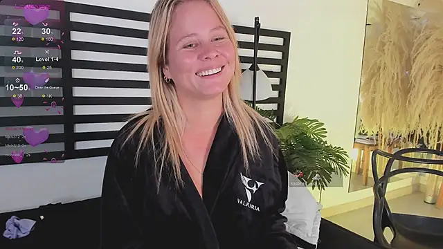 stefanny ruiz  online show from December 27, 3:59 pm