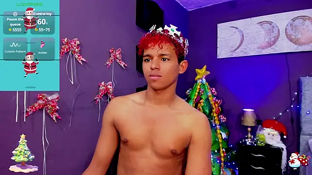 Snapshot of Noah_Smith04 chatting on December 27, 5:59 pm Noah Smith04 online show from December 27, 5:59 pm