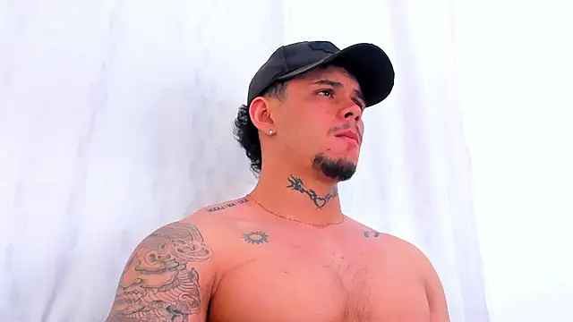 NoahhBrown online show from October 11, 6:01 am