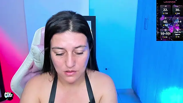 Saskyaa online show from November 12, 3:29 am