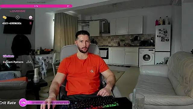 ZackFraser online show from December 4, 10:24 am