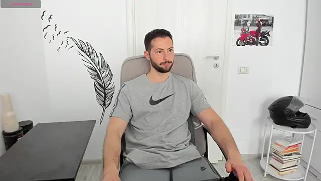 ZackFraser online show from May 21, 7:15 am