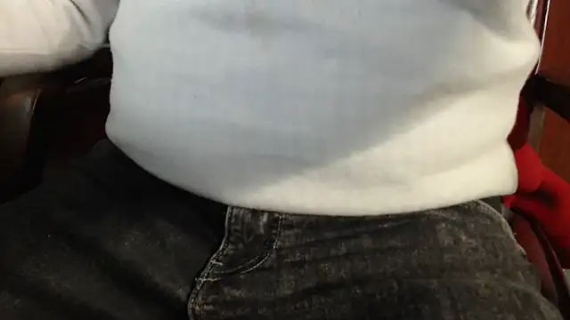 Snapshot of smoothandtiny chatting on February 27, 2:32 pm smoothandtiny online show from February 27, 2:32 pm