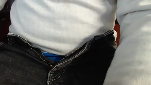 Snapshot of smoothandtiny chatting on March 2, 2:10 pm smoothandtiny online show from March 2, 2:10 pm