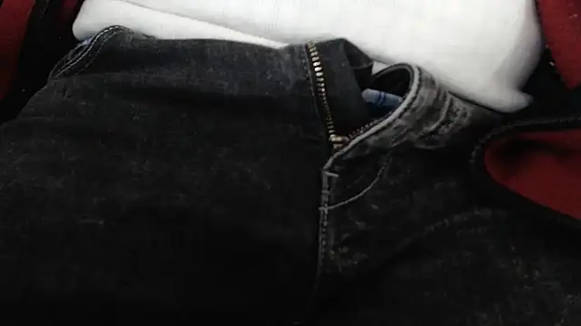 Snapshot of smoothandtiny chatting on March 3, 10:38 am smoothandtiny online show from March 3, 10:38 am