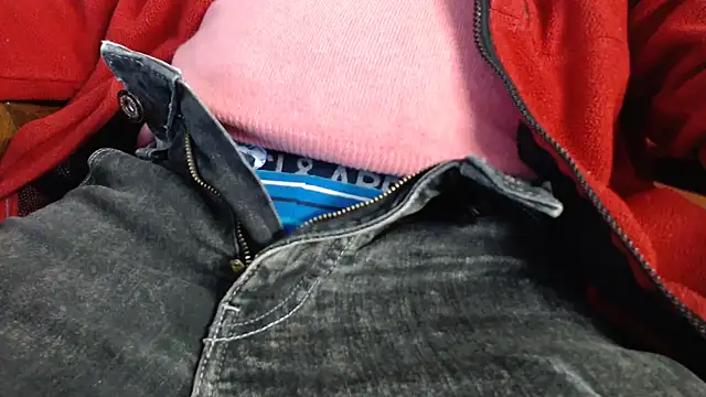 Snapshot of smoothandtiny chatting on March 8, 8:22 am smoothandtiny online show from March 8, 8:22 am