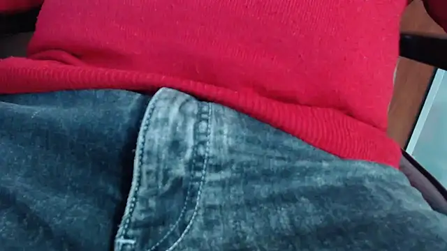 Snapshot of smoothandtiny chatting on March 13, 2:55 pm smoothandtiny online show from March 13, 2:55 pm