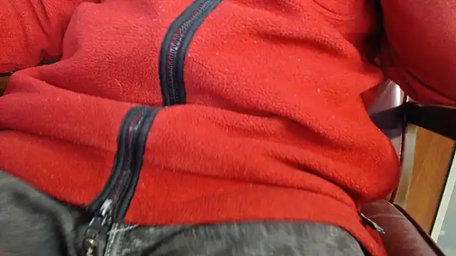 Snapshot of smoothandtiny chatting on March 20, 11:49 am smoothandtiny online show from March 20, 11:49 am