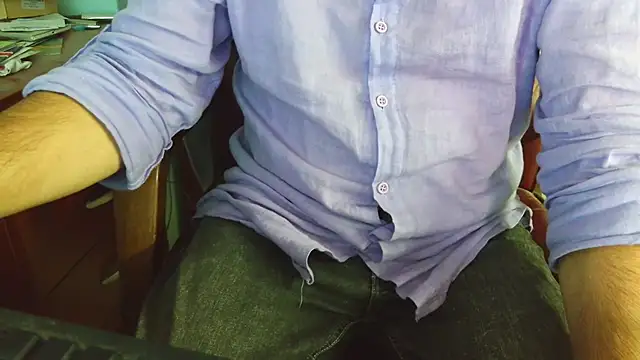 Snapshot of smoothandtiny chatting on September 28, 7:14 am smoothandtiny online show from September 28, 7:14 am