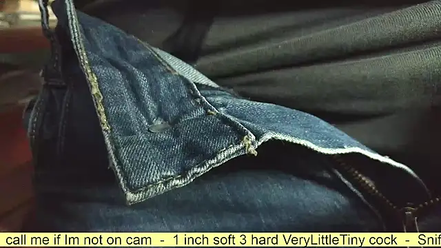 Snapshot of smoothandtiny chatting on November 13, 8:24 am smoothandtiny online show from November 13, 8:24 am