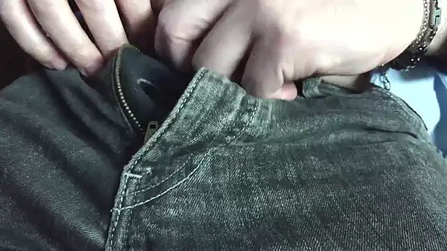 smoothandtiny online show from May 25, 5:35 am