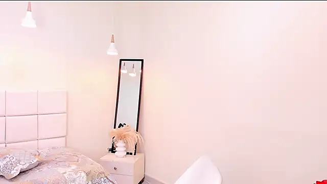 your khloe online show from March 26, 1:49 pm