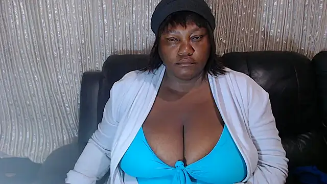 MATUREBUSSTY online show from February 26, 12:27 am