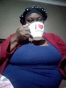 MATUREBUSSTY online show from March 20, 2:19 am