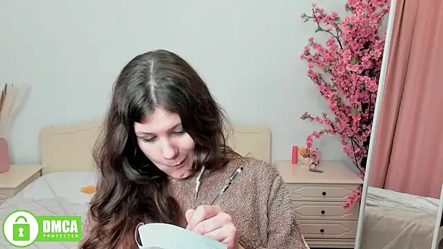 Charlotte wow online show from December 6, 3:33 pm