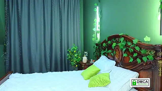 Charlotte wow online show from March 11, 7:58 pm